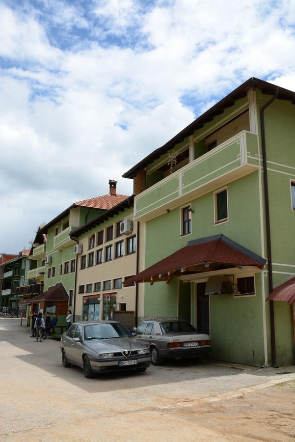 Bed and Breakfast Mm Narcis Власина-Рид Экстерьер фото