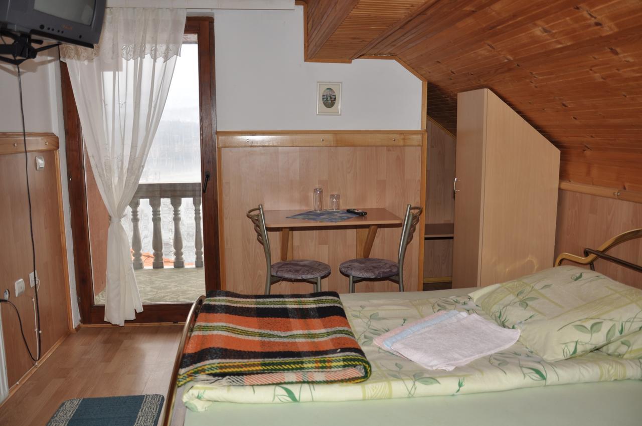 Bed and Breakfast Mm Narcis Власина-Рид Экстерьер фото