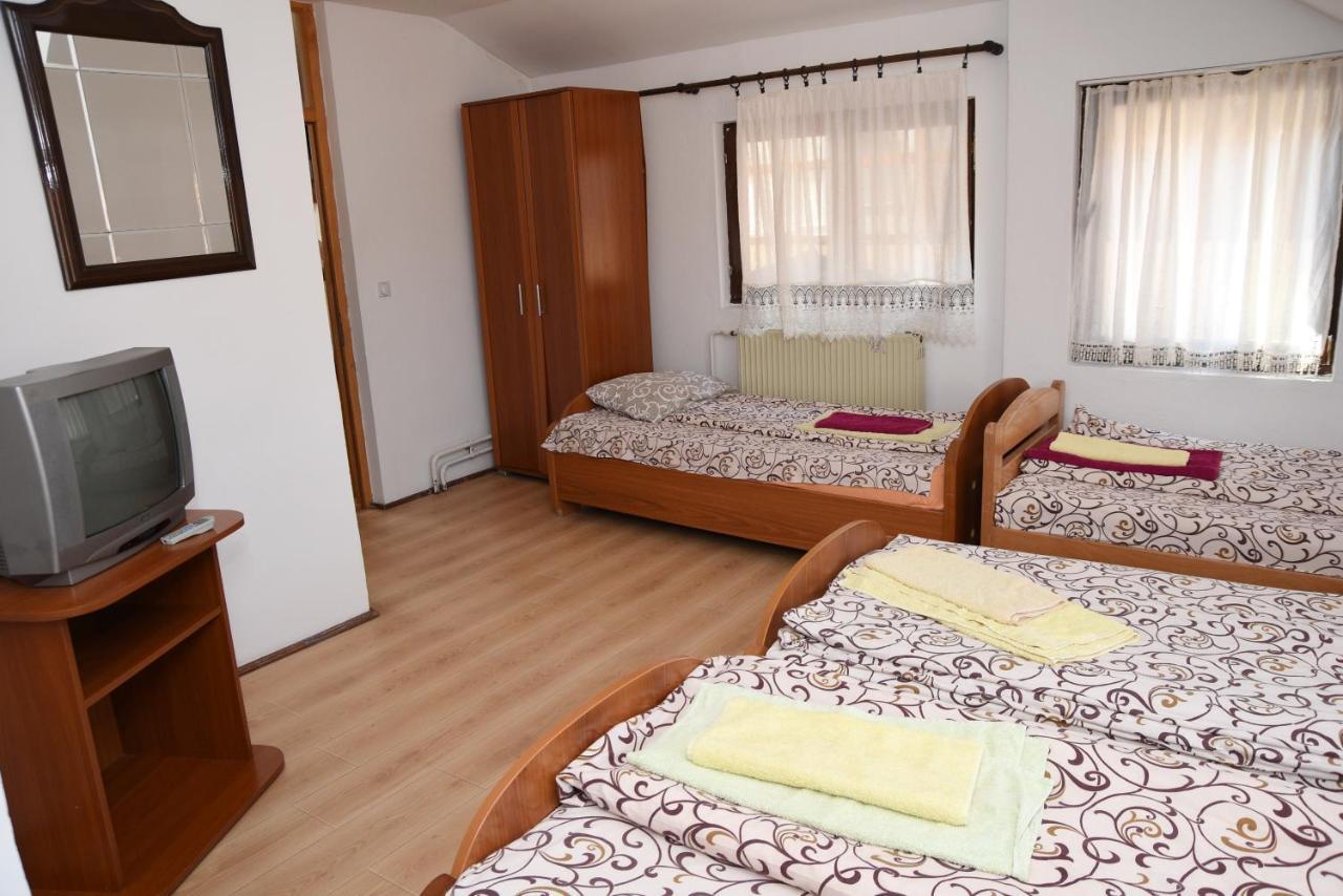 Bed and Breakfast Mm Narcis Власина-Рид Экстерьер фото