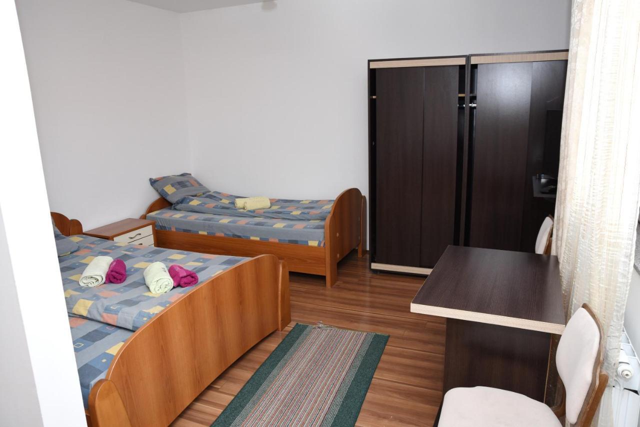 Bed and Breakfast Mm Narcis Власина-Рид Экстерьер фото